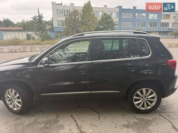 Авто Volkswagen Tiguan 2012 № 8017004