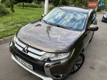Авто Mitsubishi Outlander 2017 № 8017020