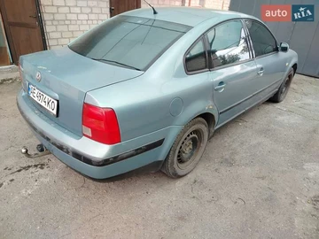Авто Volkswagen Passat 1999 № 8017490