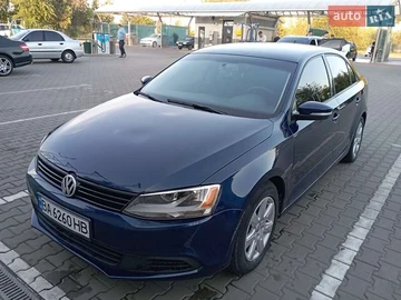 Авто Volkswagen Jetta 2013 № 8018020