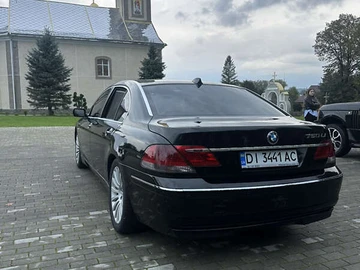 Авто BMW 7 Series 2005 № 8018079