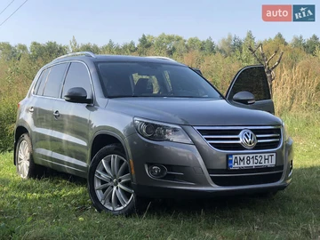 Авто Volkswagen Tiguan 2010 № 8018211