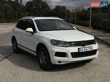 Авто Volkswagen Touareg 2012 № 8018445