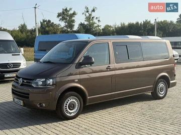 Авто Volkswagen Transporter 2012 № 8018450