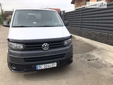 Авто Volkswagen Transporter 2012 № 8018722