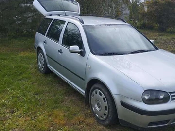 Авто Volkswagen Golf 2000 № 8018900