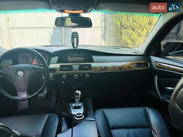 Авто BMW 5 Series 2008 № 8018915