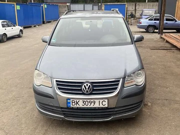 Авто Volkswagen Touran 2007 № 8018976