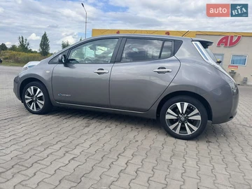 Авто Nissan Leaf 2015 № 8019281