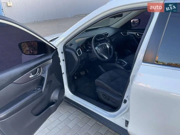 Авто Nissan Rogue 2015 № 8019302