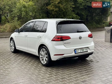 Авто Volkswagen E-Golf 2020 № 8019394