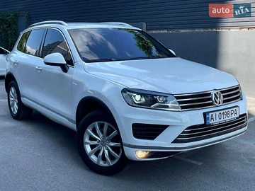 Авто Volkswagen Touareg 2017 № 8019543
