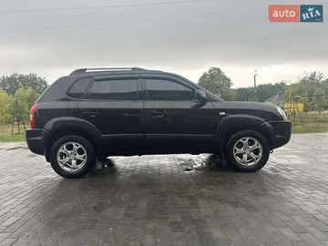 Авто Hyundai Tucson 2008 № 8020402