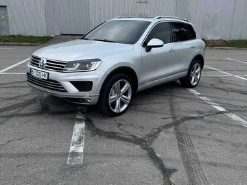 Авто Volkswagen Touareg 2010 № 8020618