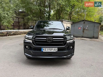 Авто Toyota Land Cruiser 2019 № 8020791