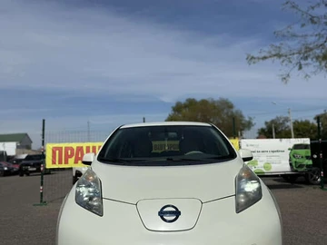 Авто Nissan Leaf 2011 № 8020942