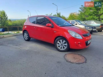 Авто Hyundai I20 2012 № 8021157