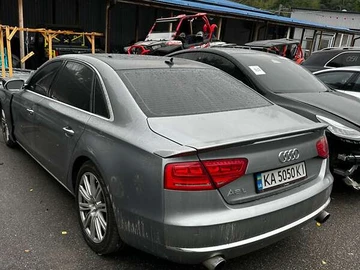 Авто Audi A8 2012 № 8021300