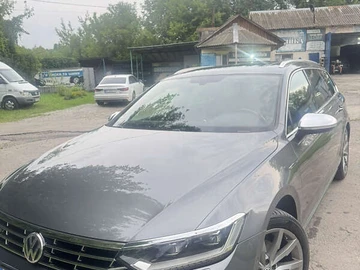 Авто Volkswagen Passat 2017 № 8021394