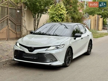 Авто Toyota Camry 2018 № 8021414