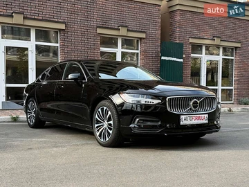 Авто Volvo S90 2021 № 8021647