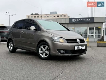 Авто Volkswagen Golf Plus 2010 № 8021979
