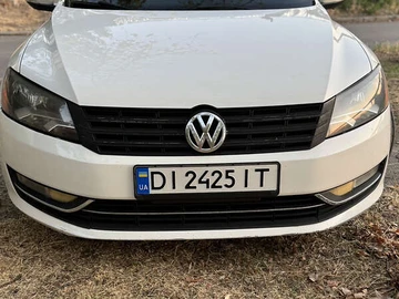 Авто Volkswagen Passat 2011 № 8022144