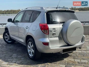 Авто Toyota Rav4 2008 № 8022145