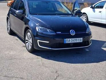 Авто Volkswagen E-Golf 2015 № 8022172