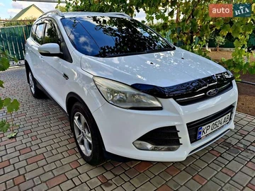 Авто Ford Kuga 2013 № 8022335