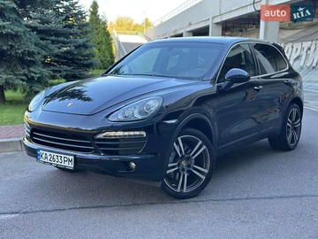 Авто Porsche Cayenne 2012 № 8022635