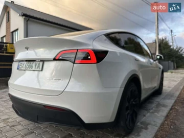 Авто Tesla Model Y 2023 № 8022679