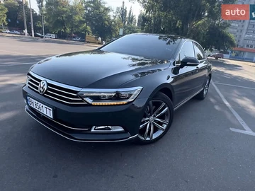 Авто Volkswagen Passat 2017 № 8022683