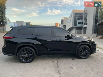 Авто Toyota Highlander 2021 № 8022837