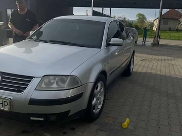 Авто Volkswagen Passat 2001 № 8023010