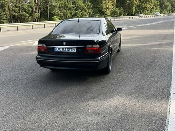 Авто BMW 5 Series 2002 № 8023230