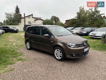 Авто Volkswagen Touran 2011 № 8023502