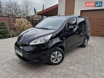Авто Nissan E-Nv200 2015 № 8023525