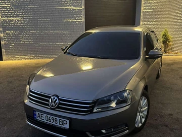 Авто Volkswagen Passat 2012 № 8023530