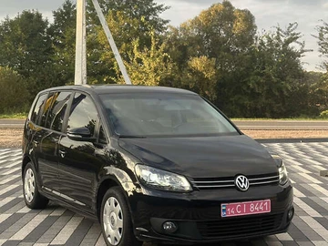 Авто Volkswagen Touran 2014 № 8023561