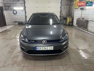 Авто Volkswagen E-Golf 2019 № 8023603