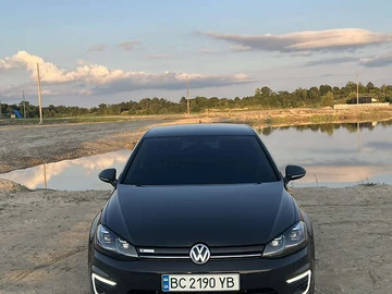 Авто Volkswagen Golf 2020 № 8023622