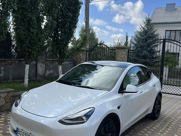 Авто Tesla Model Y 2023 № 8023961