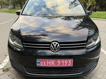 Авто Volkswagen Touran 2013 № 8024175