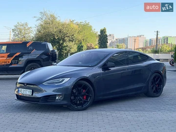 Авто Tesla Model S 2019 № 8024532