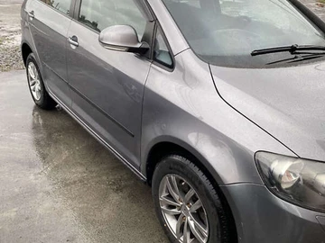 Авто Volkswagen Golf 2010 № 8024586