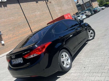 Авто Hyundai Elantra 2011 № 8025041
