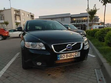 Авто Volvo V50 2012 № 8025049