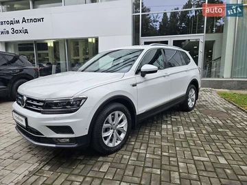 Авто Volkswagen Tiguan 2018 № 8025359