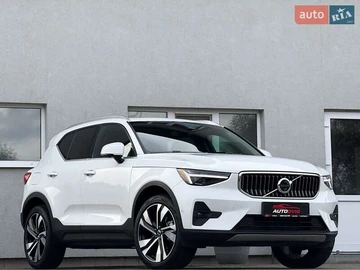 Авто Volvo Xc40 2024 № 8025374